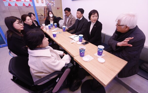 b8d09e7282c1593a41779c00bbeb63bc_1771555