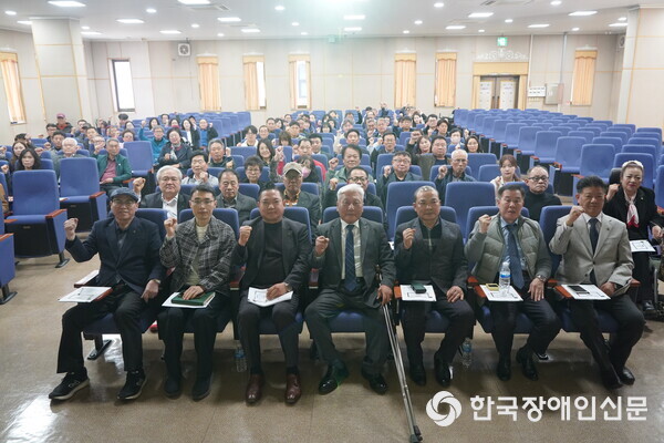 ff14865433b48a1cee4ebcb276376485_1776141